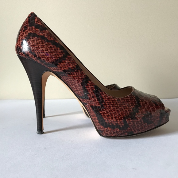 🛍PRICE⬇️ EUC Giuseppe Zanotti Pumps - Picture 3 of 8